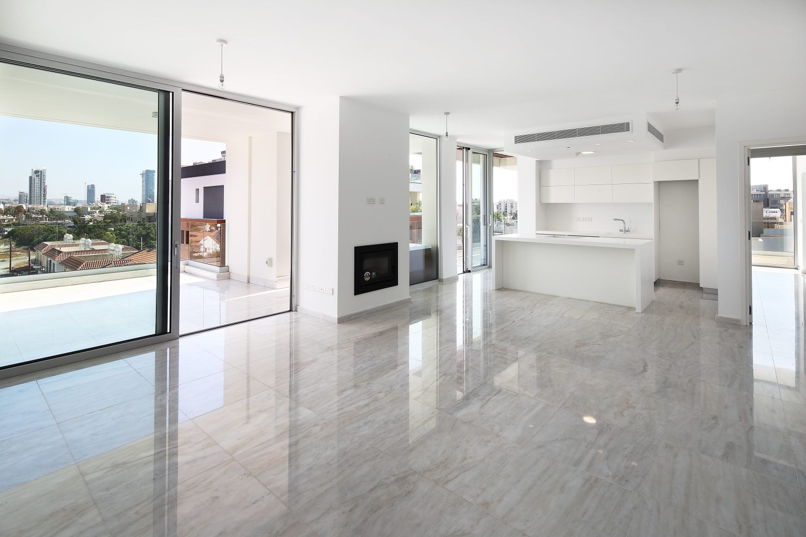 Amathos Residences 3-bed apartment, Limassol: photo 1